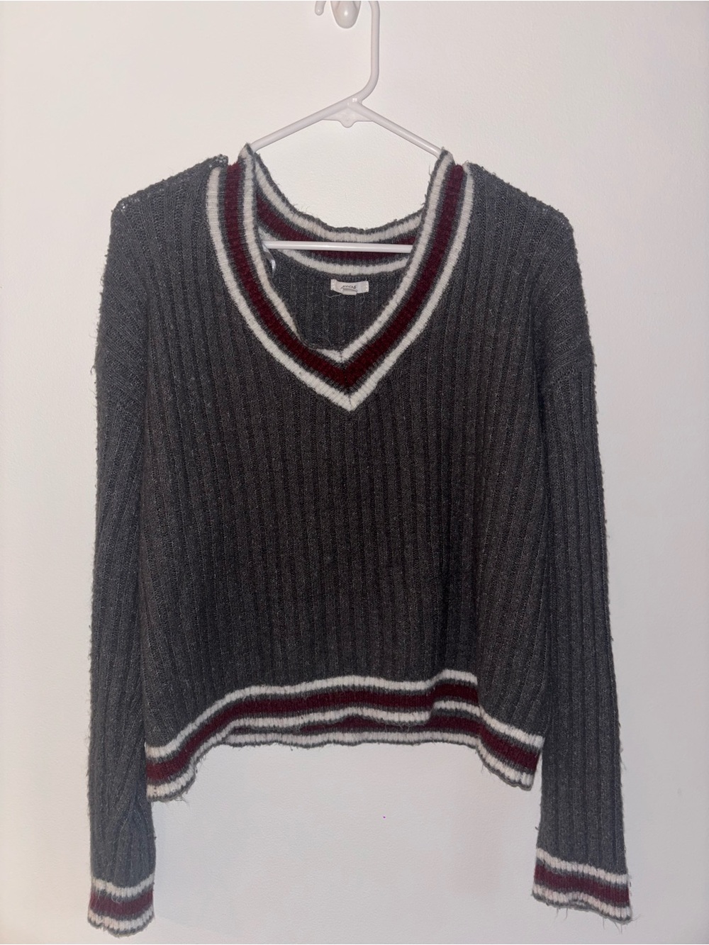 Ardene Charcoal V-Neck Ribbed Sweater with Burgundy and White Trim